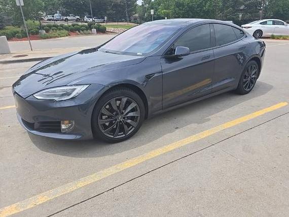 TESLA MODEL S 2018 5YJSA1E20JF261878 image